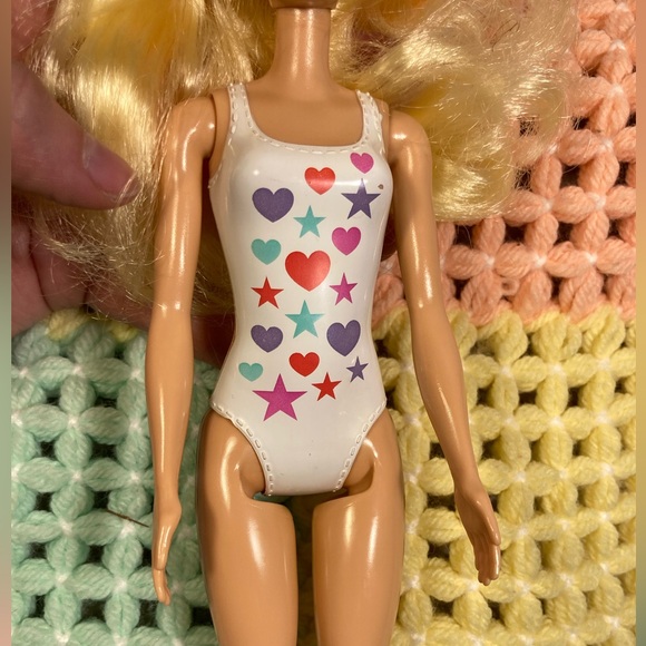 B1G2 - Fashion Doll Barbie Color Reveal Swim Wig - Buy 1, Get 2 FREE - Picture 2 of 9